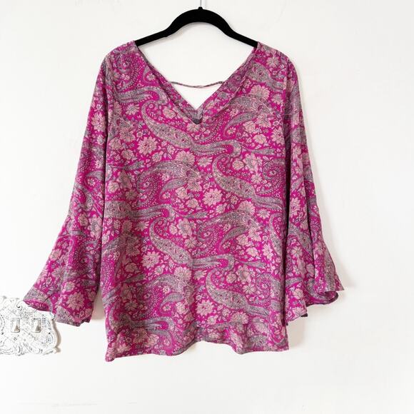 Karma Highway Pink Paisley Floral Boho Bell Sleeve Silky Blouse M - Picture 1 of 5